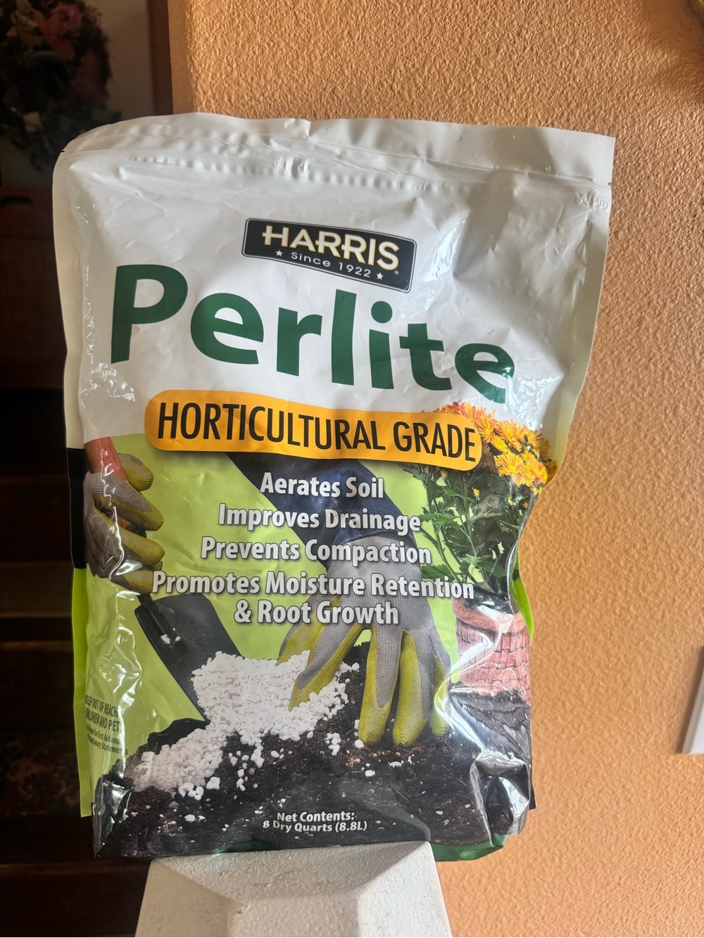 Perlite Horticultural Grade - White Perlite Soil Amendment. 8 Quarts  Large Bag